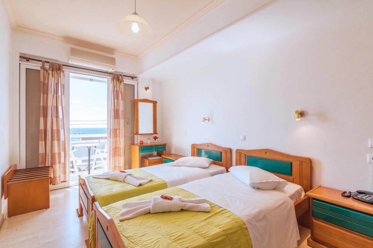 Hotel Venetia Ireo  Buitenkant foto