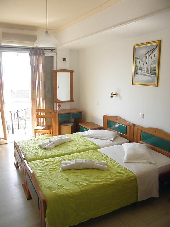 Hotel Venetia Ireo  Buitenkant foto